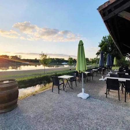 3 Etoiles - Parc Aquatique - Eebbhc Moncontour (Vienne)